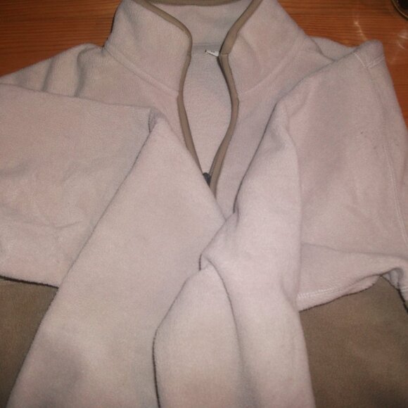 Uniqlo Half-Zip Pullover Oversized - Picture 2 of 5